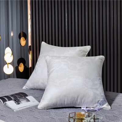 Шовкова подушка бежева KuNmeng 70_70_130p